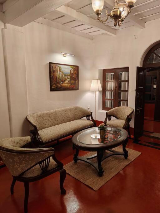 A Quaint Cottage With Rajah'S Seat View. Madikeri Dış mekan fotoğraf